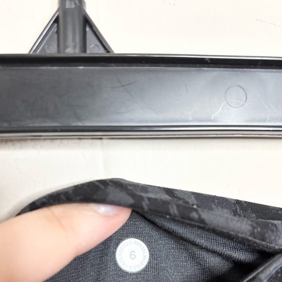 Lululemon Align Jogger Crop *23" Formation Camo Deep Coal Multi size 6 - Picture 5 of 6